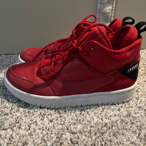 Nike Kids Red High-Top Sneakers Jordan - Picture 8 of 16